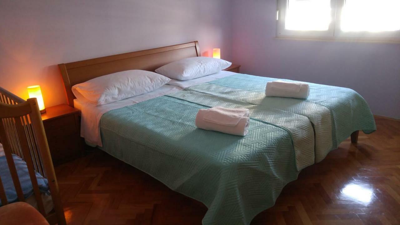 Two Bedroom Apartment Near Beach And Center Сплит Екстериор снимка