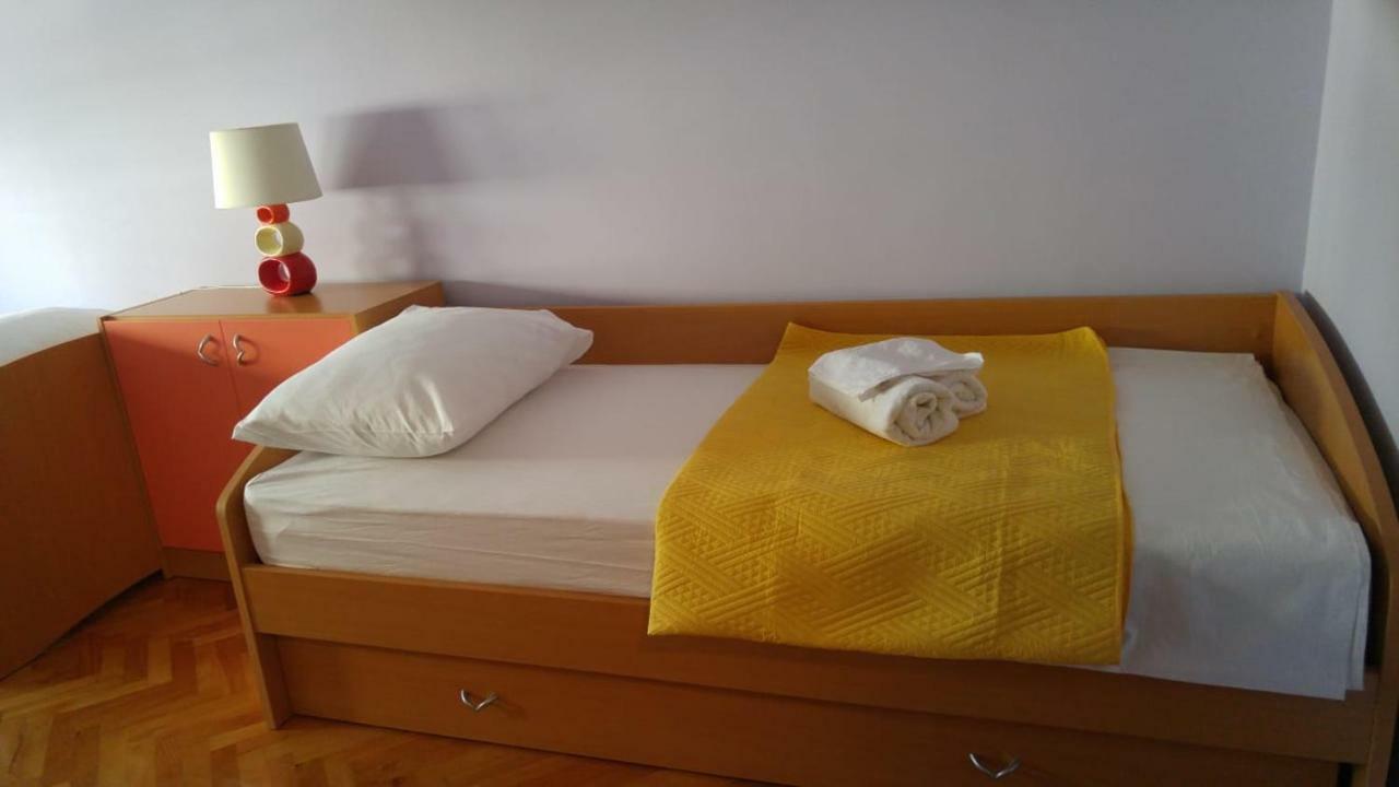 Two Bedroom Apartment Near Beach And Center Сплит Екстериор снимка