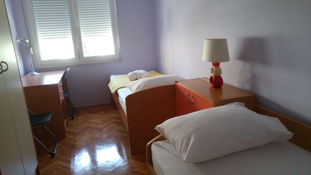 Two Bedroom Apartment Near Beach And Center Сплит Екстериор снимка